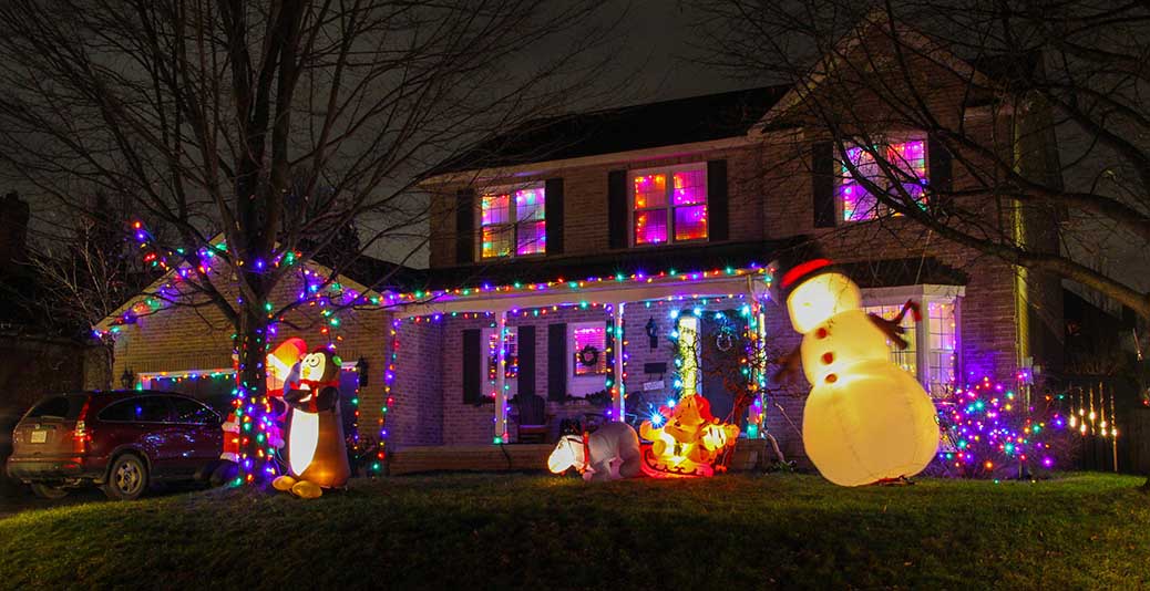 Christmas lights on Belton St. Photo by Barry Gray